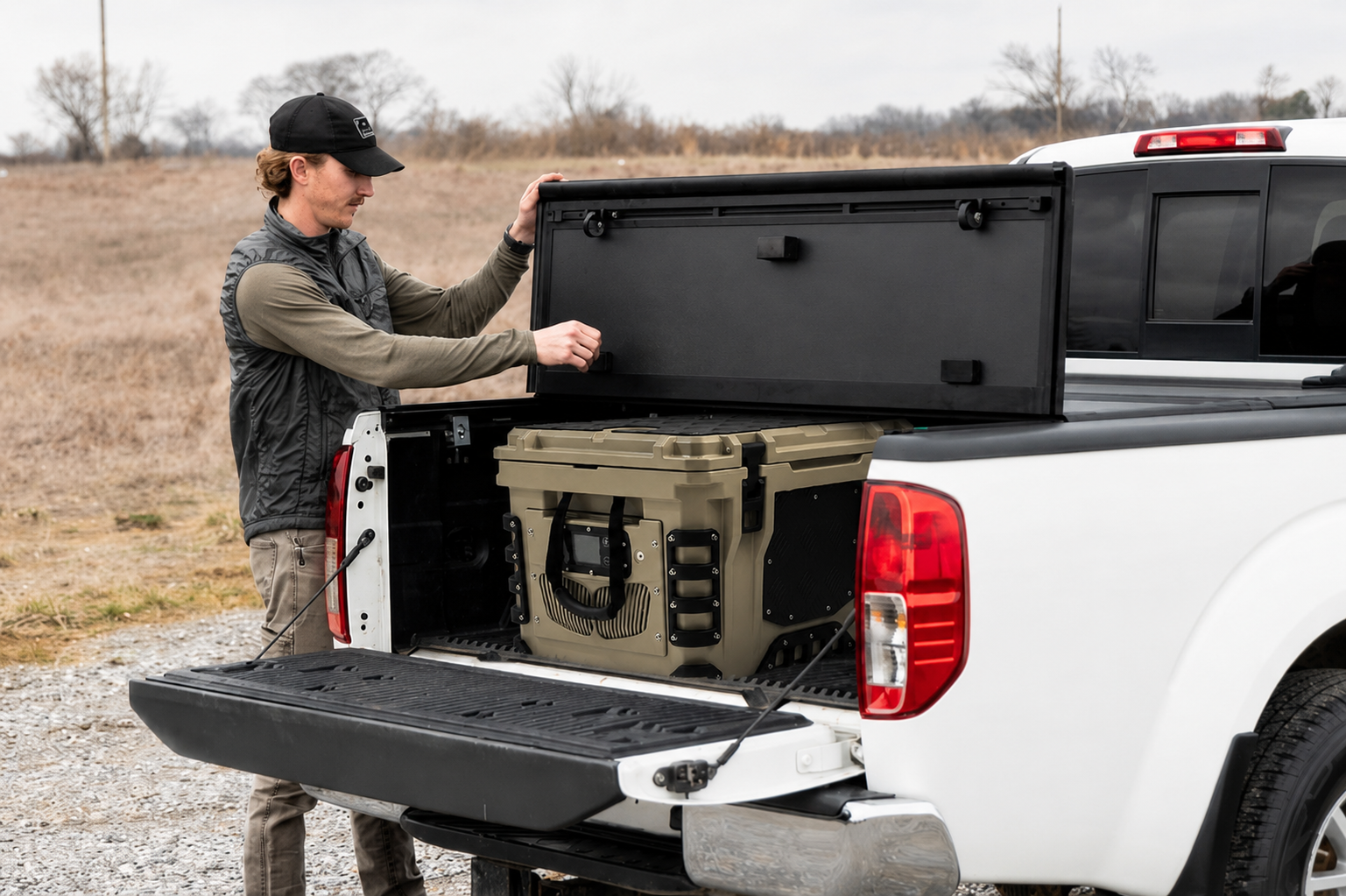 Portable refrigerator used during travel